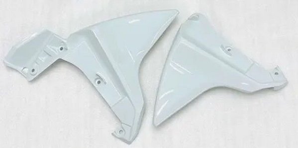 ABA DO TANQUE XRE 300 INF BRANCO (MOTO AZUL) 2013/2015 w