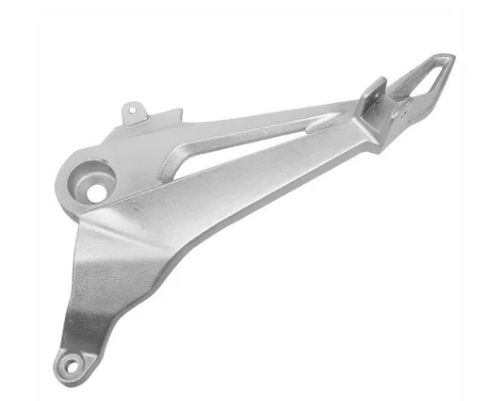 SUPORTE PEDALEIRA TRAS TITAN 150/FAN 150 2014 ESQ ESDI J