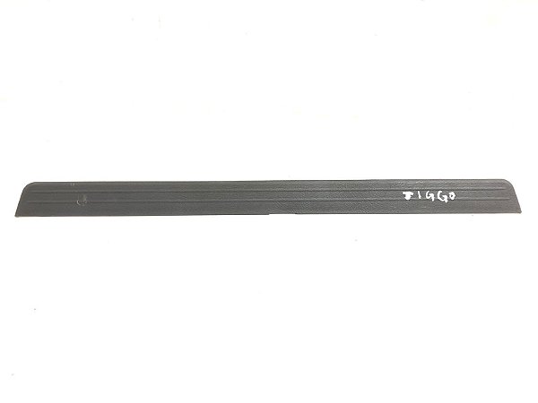 Soleira Porta Dianteira Direita Chery Tiggo 2009 A 2013 Pf2