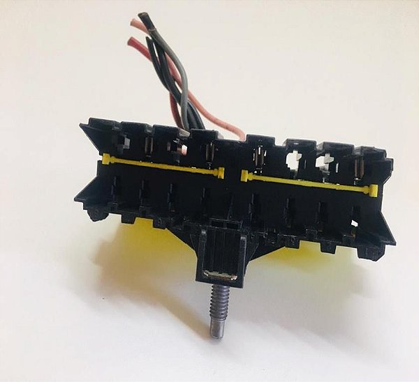 Caixa De Fusível Linha Citroen Peugeot 9636079380 C66
