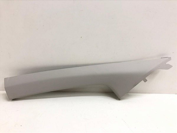 Moldura Da Coluna Parabrisa Lado Esquerdo Gm Onix Pf2