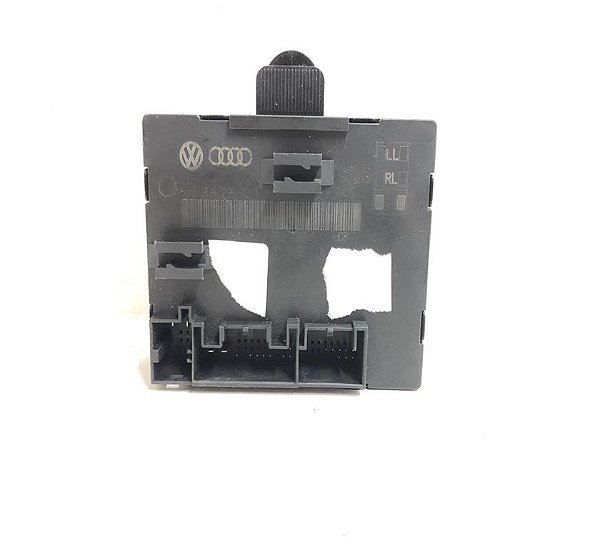 Modulo Porta Traseira Esquerda Audi Q3 2016 8X0959795C C130