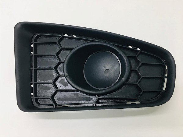 Moldura Grade Milha Direito Renault Sandero 2012 A 2014 C66