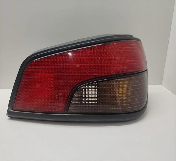 Lanterna Traseira Fumê Direita Peugeot 306 Hatch Pb15