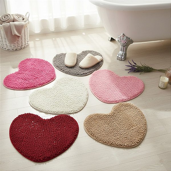 Tapete Coração Antiderrapante 50x60cm Banheiro / Quarto