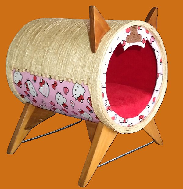 Toca e arranhador divertido