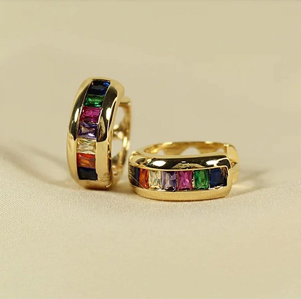 Brinco Argola Com Zircônias Coloridas M