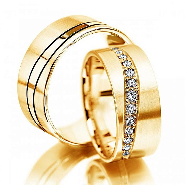 PAR DE ALIANÇAS 8MM E 15 PEDRAS DE ZIRCÔNIA -ITÁLIA - OURO 18K