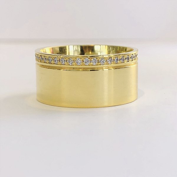 Par de Alianças 10mm com 50 Pedras de Zircônia - Egito - Ouro 18k