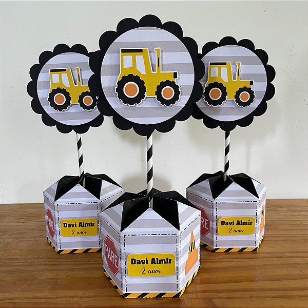 Centro de mesa trator