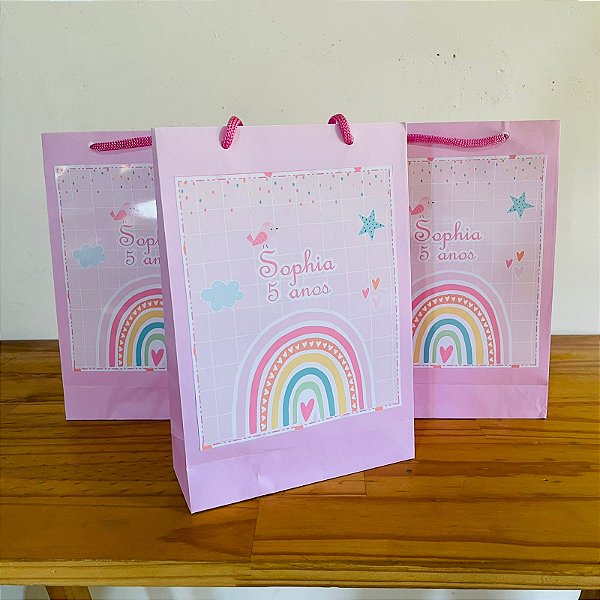 Sacola surpresa personalizada arco iris