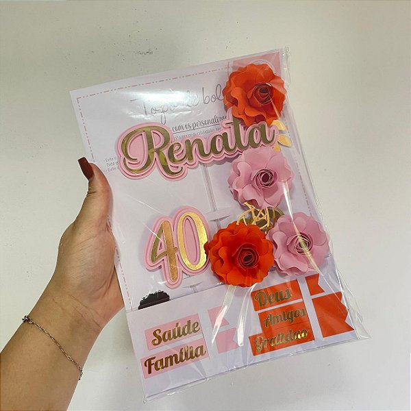 Topo de bolo floral nome + flores + elementos