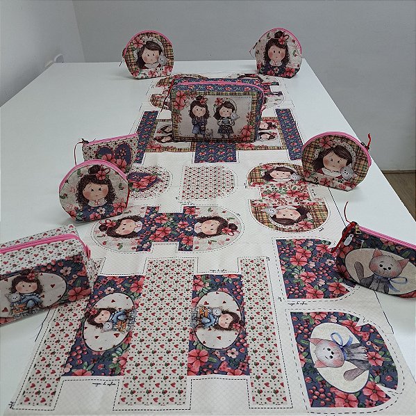 Necessaire Amizade - Painel Faça Você Mesmo. Tecido Digital 100%Algodão