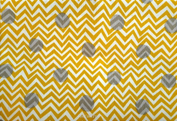 GrayBall in YellowChevron. Linho+Alg.Japonês. (50x55cm)