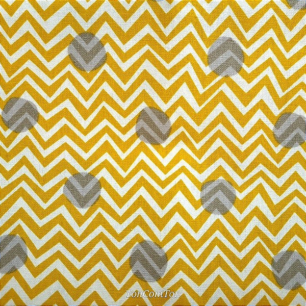 GrayBall in YellowChevron. Linho+Alg.Japonês. (50x55cm)