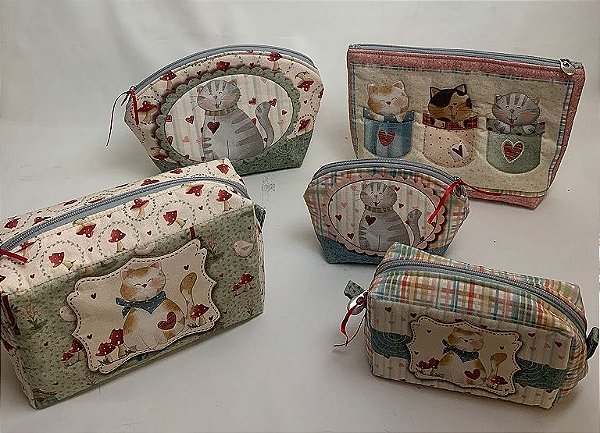 Necessaire cats - Painel Faça Você Mesmo. Tecido Digital 100%Algodão