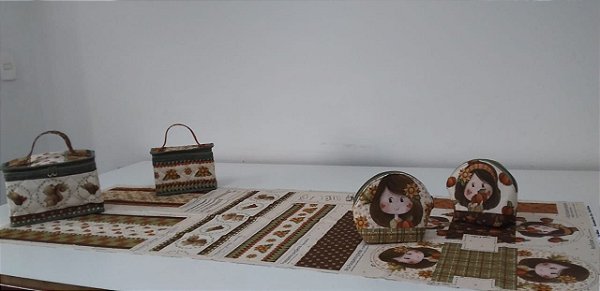 Frasqueira Outono - Painel Faça Você Mesmo. Tecido Digital 100%Algodão