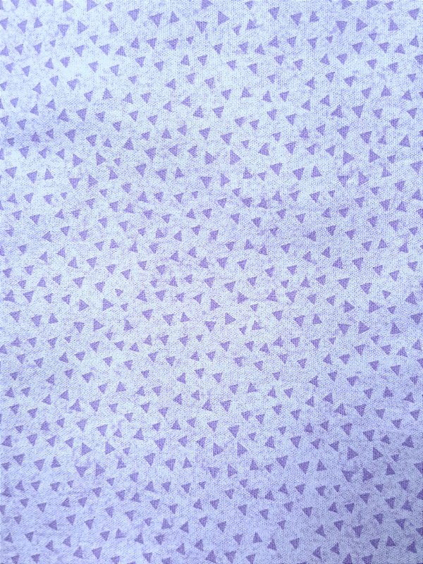 Triângulos Lilás Claro. Tricoline 100%Algodão (50x150)