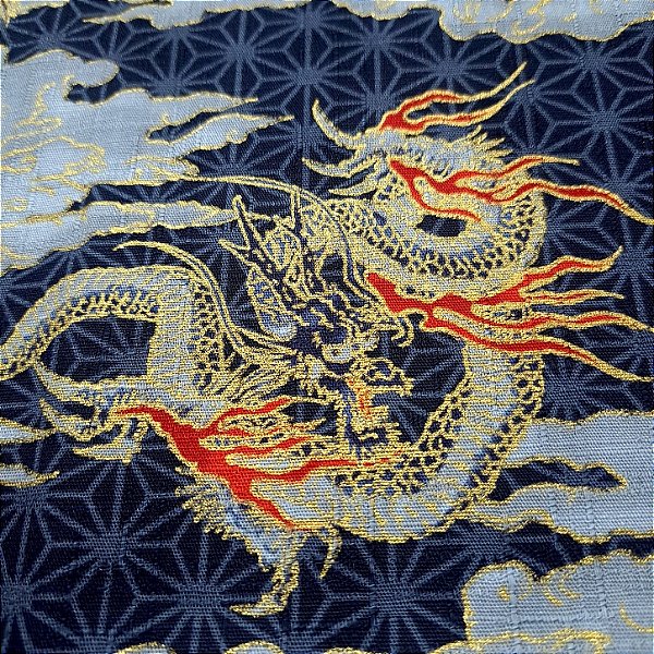 Dragon Star. Douradinho 100% Algodão Japonês(49x110cm)