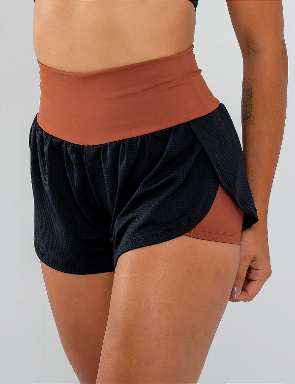 Short Levinho Raízes