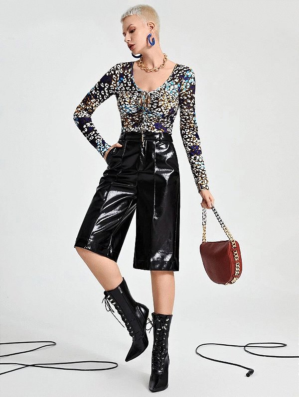 Shorts Femininos Bolso Zíper Simples Glamour Couro Plutônio