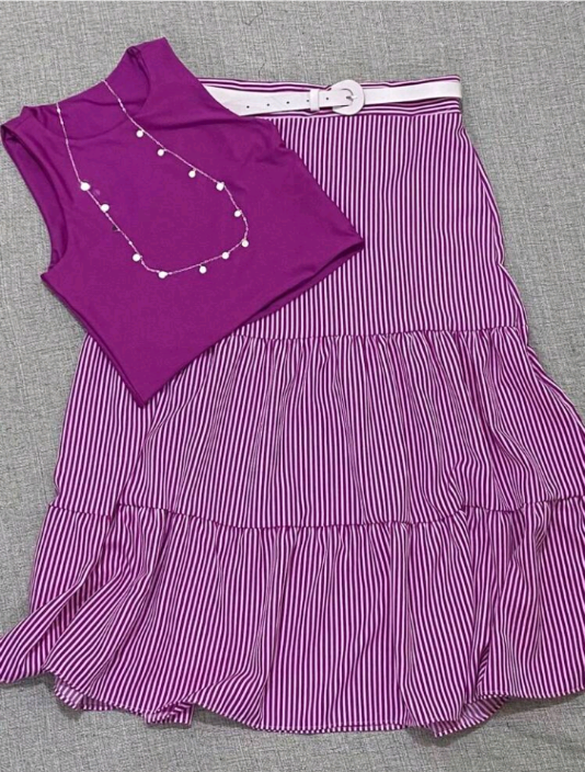 Conjunto Três Marias Saia listrada e Cropped ZR