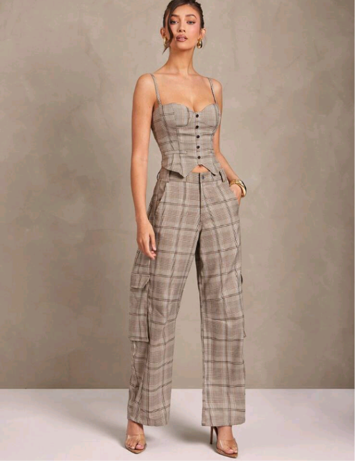Calça Cargo com Estampa Quadriculada