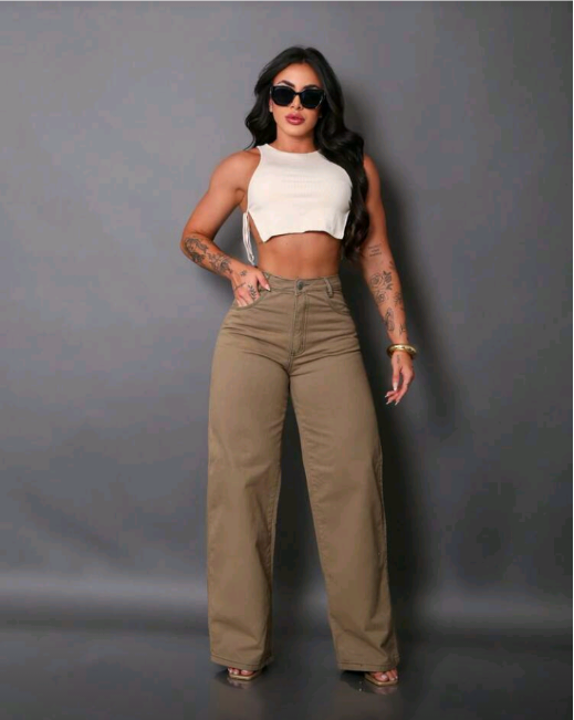 Calça Wide Leg Pantalona Jeans Cintura Alta Levanta Bumbum