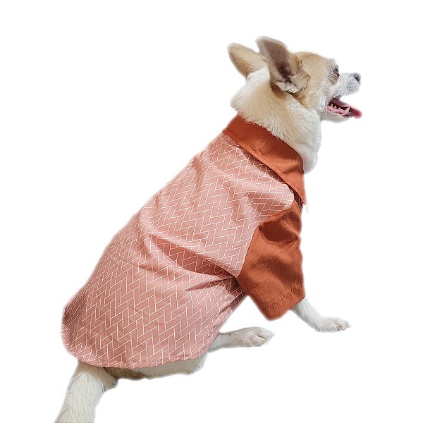 Camisa para cachorro com estampa de tijolinho rosé e terracota