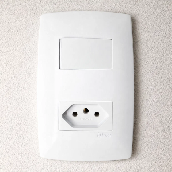 CJ INTERRUPTOR SIMPLES + TOMADA 20A 4X2 - BLUX HOME BRANCO