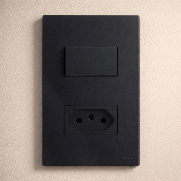 CJ INTERRUPTOR SIMPLES + TOMADA 20A 4X2 - RECTA BLACK GLOSS