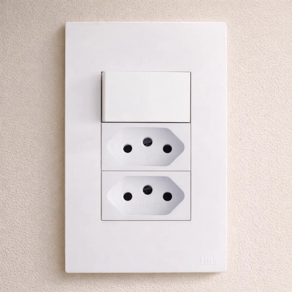 CJ INTERRUPTOR PARALELO + TOMADA DUPLA 10A 4X2 - RECTA BRANCO SATIN FOSCO