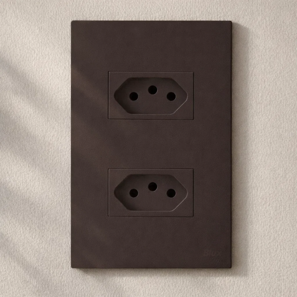CJ TOMADA DUPLA 20A 4X2 - RECTA CHOCOLATE SATIN FOSCO