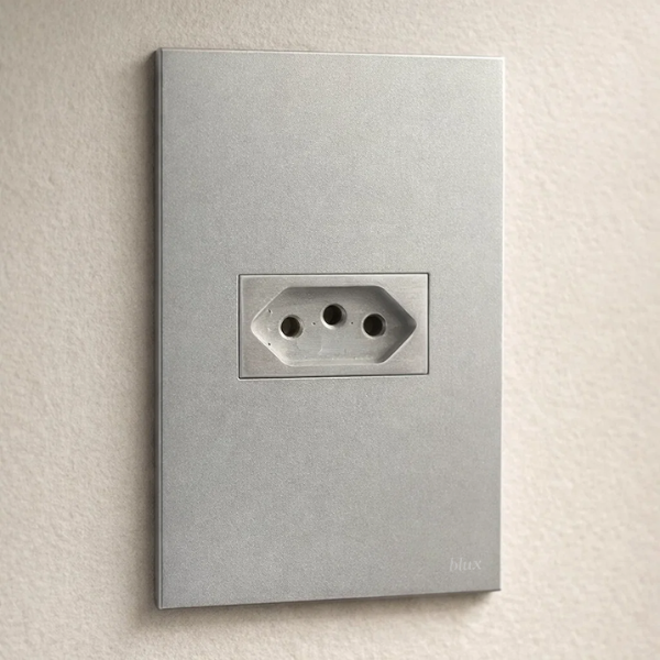 CJ TOMADA 10A HORIZONTAL 4X2 - RECTA PRATA SATIN FOSCO