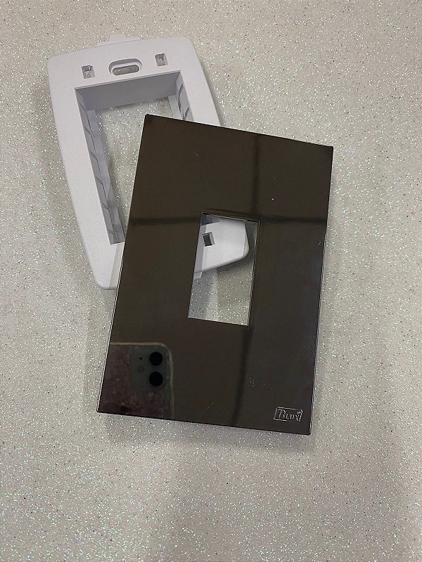 PLACA P/1 MODULO VERT. COM SUPORTE 4X2 RECTA ESPELHADA FUME