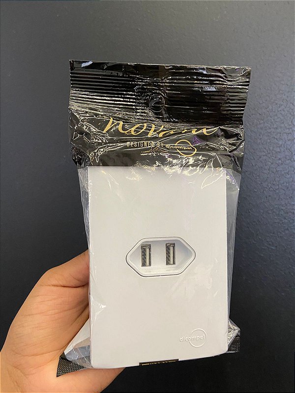 MT - CJ ENTRADA USB (DUPLO) 2.0 COM SUPORTE 4X2 - DICOMPEL NOVARA BRANCO TOTAL - DNV1100/196BRTL