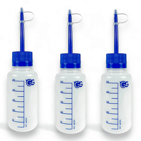 Kit 3 Pisseta Plástica Graduada 250ML Bico Reto Com Tampa