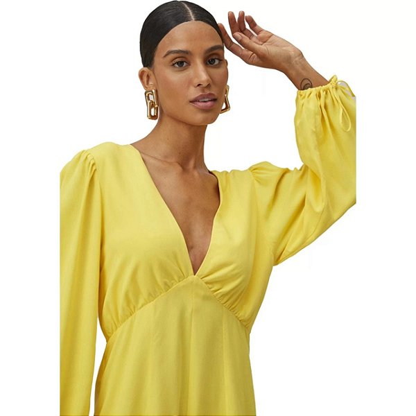 MACACAO DECOTE V AMARELO LANÇA PERFUME