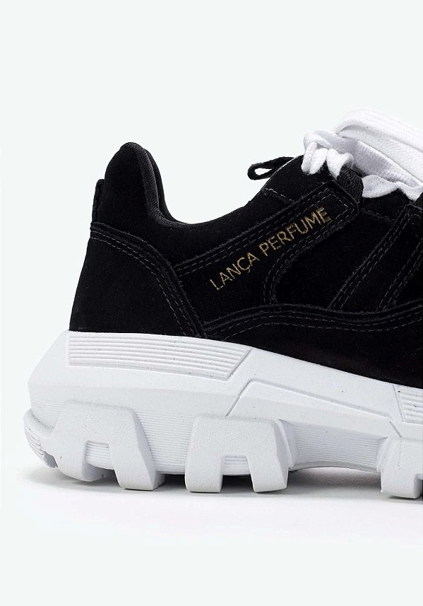 TENIS COURO NOBUCK PRETO LANÇA PERFUME