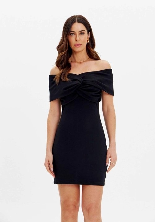 VESTIDO CURTO COM TORCAO PRETO LANÇA PERFUME