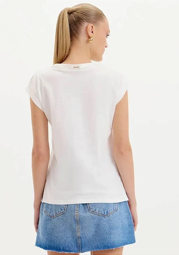 T-SHIRT MUSCLE BORDADA LANÇA PERFUME