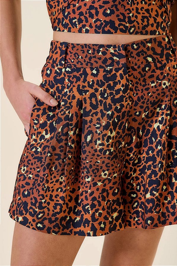 SHORT LINHO ESTAMPADO  ONCA BASICA MY PLACE