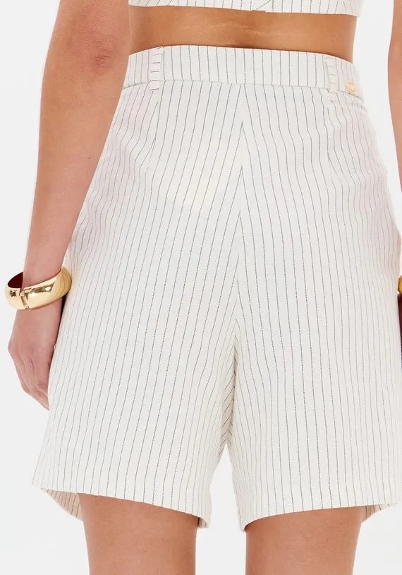 BERMUDA DE ALFAIATARIA CINTURA ALTA LANÇA PERFUME