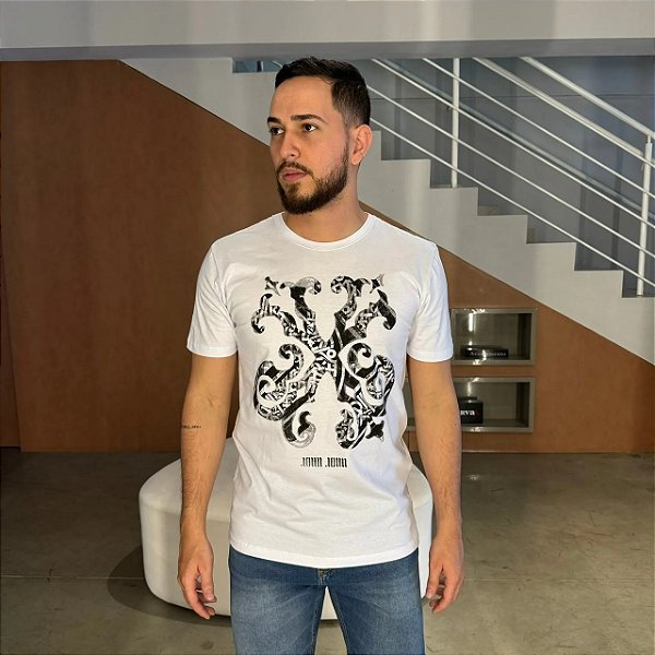 T-SHIRT BRASÃO GRAFITTI BRANCO JOHN JOHN