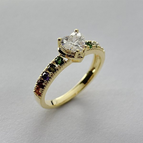 Anel Solitário Coração Cravejado com Zircônias Coloridas - Banhado em Ouro 18k