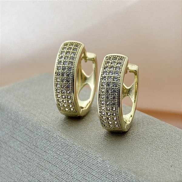Brinco de Argola Click Cravejado com Zircônias G - Banhado em Ouro 18k
