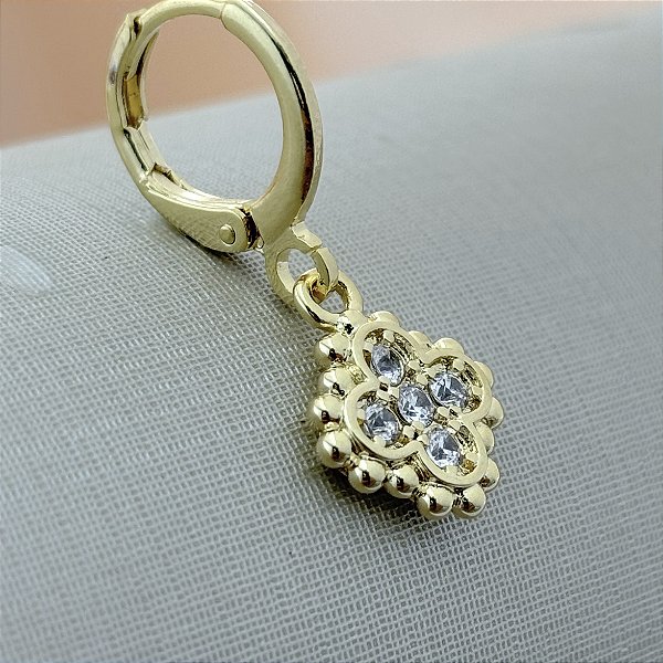 Brinco Argola TREVO Cravejado com Zircônias  - Banhado em Ouro 18k
