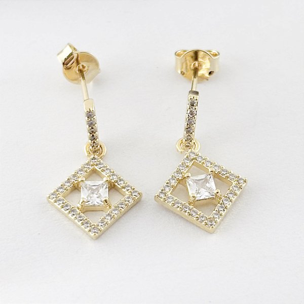 Brinco Palito com Pingente Quadrado Cravejado com Zircônias - Banhado em Ouro 18k