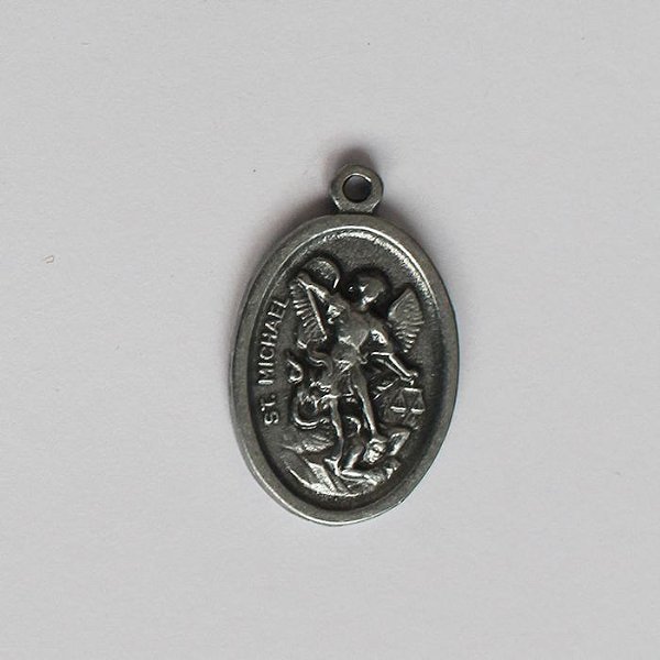 Medalha envelhecida - São Miguel e Anjo da Guarda - pacote com 12 peças - Cód.: 7836
