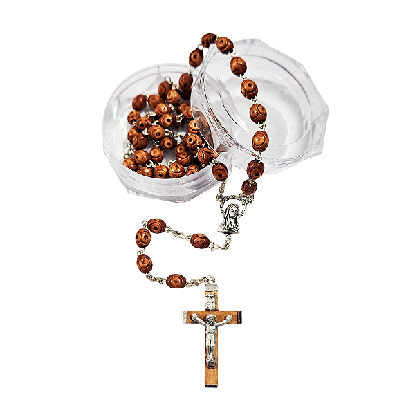 Terço em Madeira Entremeio em Metal e Cruz com Cristo feito na Corrente - Com Caixa - A Peça - Cód.: 8036